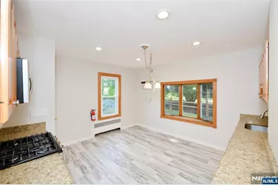 45 Hill Street, Midland Park, NJ 07432 - Photo 13