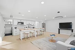 257 7th St, Newark, NJ 07103 - Photo 25