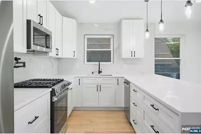 257 7th Street, Newark, NJ 07103 - Photo 33