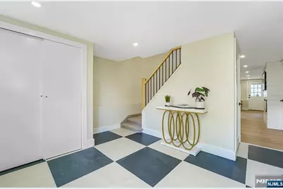26 Pavonia Avenue, Emerson, NJ 07630 - Photo 9