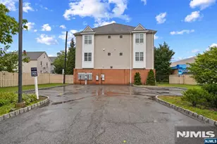 435 Van Houten Ave 102, Passaic, NJ 07055 - Photo 23