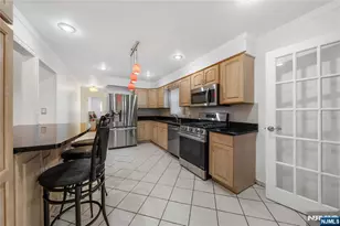 378 Cator Ave, Jersey City, NJ 07305 - Photo 7