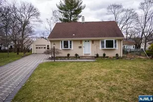 615 Bartell Pl, Ridgewood, NJ 07450 - Photo 1