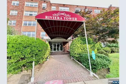 2200 Center Avenue E7 #E7, Fort Lee, NJ 07024 - Photo 1