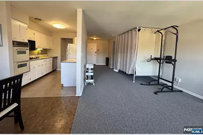 2200 Center Avenue E7 #E7, Fort Lee, NJ 07024 - Photo 11