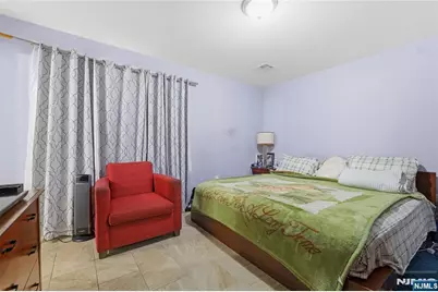 574 S 11th Street, Newark, NJ 07103 - Photo 23