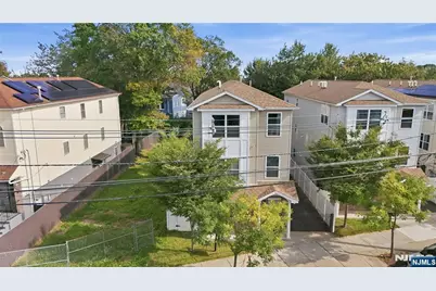 574 S 11th Street, Newark, NJ 07103 - Photo 27