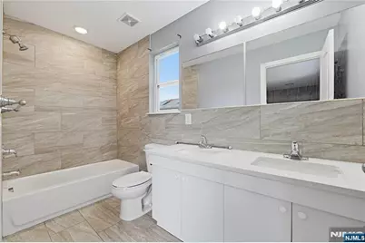 574 S 11th Street, Newark, NJ 07103 - Photo 13