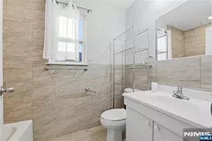 574 S 11th St, Newark, NJ 07103 - Photo 9