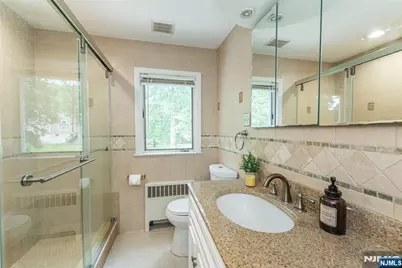 531 Mountain Avenue, Caldwell, NJ 07006 - Photo 25