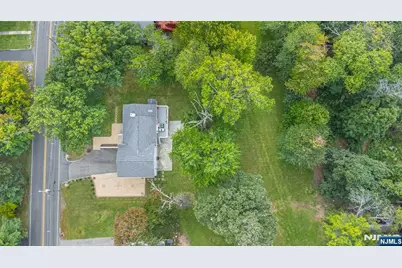 531 Mountain Avenue, Caldwell, NJ 07006 - Photo 3