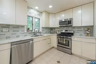 531 Mountain Avenue, Caldwell, NJ 07006 - Photo 15