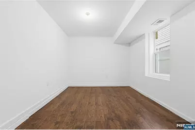 97 N 6th Street, Newark, NJ 07107 - Photo 15