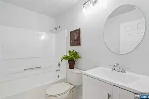26 Seton Hall Dr 514, Newark, NJ 07103 - Photo 23