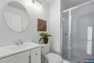 26 Seton Hall Dr 514, Newark, NJ 07103 - Photo 17
