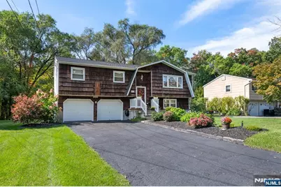 30 Gwyneth Road, West Milford, NJ 07480 - Photo 3