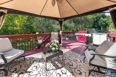 30 Gwyneth Road, West Milford, NJ 07480 - Photo 9