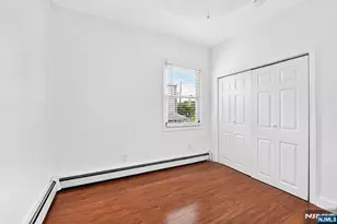 354 Paterson Plank Rd, Jersey City, NJ 07307 - Photo 25