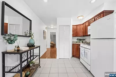 354 Paterson Plank Road, Jersey City, NJ 07307 - Photo 5
