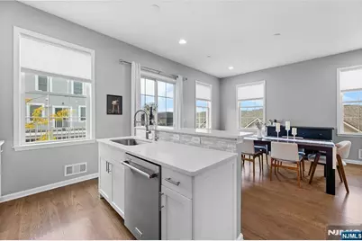 289 Bradley Drive, Wood Ridge, NJ 07075 - Photo 19