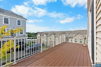 289 Bradley Drive, Wood Ridge, NJ 07075 - Photo 39