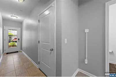 289 Bradley Drive, Wood Ridge, NJ 07075 - Photo 9