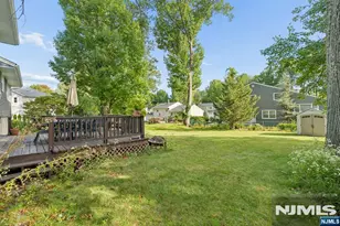 193 New York Ave, Dumont, NJ 07628 - Photo 27