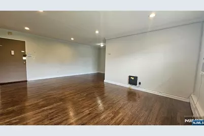 1628 Valley Street 2C #2C, Fort Lee, NJ 07024 - Photo 3