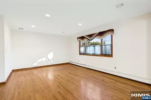 40-12 Kilada Ct, Fair Lawn, NJ 07410 - Photo 11