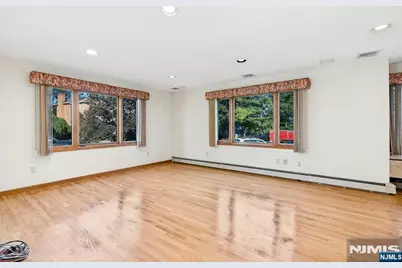 40-12 Kilada Court, Fair Lawn, NJ 07410 - Photo 7