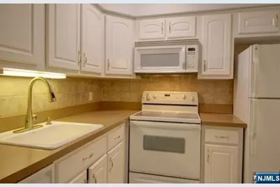 464 Liberty 212 C #212 C, Little Ferry, NJ 07643 - Photo 7