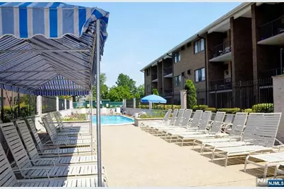 464 Liberty Street 212C #212C, Little Ferry, NJ 07643 - Photo 9
