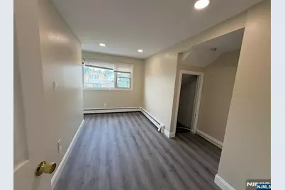 614 6th Avenue 2 #2, Lyndhurst Township, NJ 07071 - Photo 3