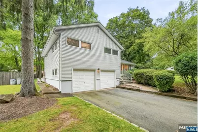 46 Standish Road, Hillsdale, NJ 07642 - Photo 7