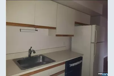 47 Bergen Boulevard 2B #2B, Fairview, NJ 07022 - Photo 13