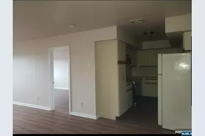 47 Bergen Boulevard 2B #2B, Fairview, NJ 07022 - Photo 7