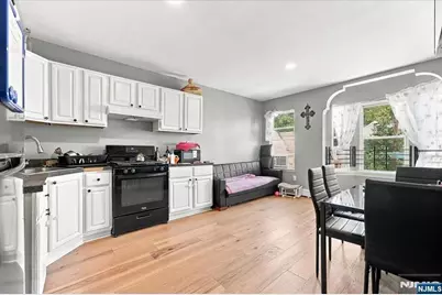 363 Forrest Street, Jersey City, NJ 07304 - Photo 17