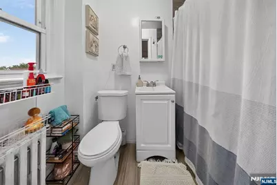 117 Hackensack Avenue, Ridgefield Park, NJ 07660 - Photo 17