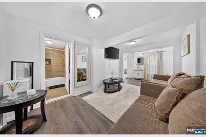 117 Hackensack Avenue, Ridgefield Park, NJ 07660 - Photo 33