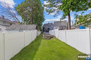 15 Laurel St, Ridgefield Park, NJ 07660 - Photo 5