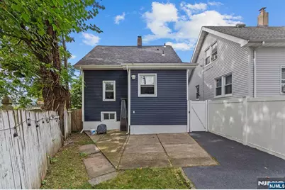 15 Laurel Street, Ridgefield Park, NJ 07660 - Photo 7