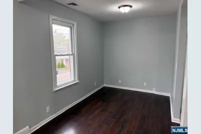 326 Delawanna Avenue 2 #2, Clifton, NJ 07014 - Photo 5
