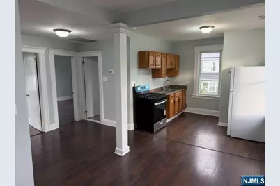 326 Delawanna Avenue 2 #2, Clifton, NJ 07014 - Photo 3