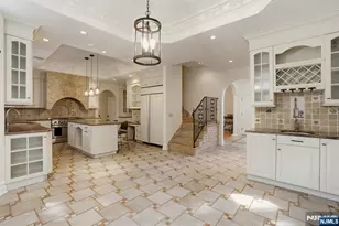 1 Dimmig Ct, Upper Saddle River, NJ 07458 - Photo 11