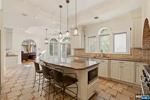 1 Dimmig Ct, Upper Saddle River, NJ 07458 - Photo 13