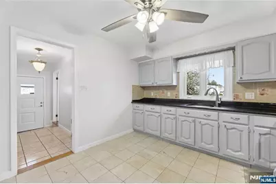 249 Bergen Avenue, Kearny, NJ 07032 - Photo 15