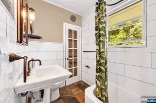 262 Clinton Pl 2, Hackensack, NJ 07601 - Photo 19