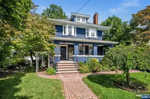 262 Clinton Pl 2, Hackensack, NJ 07601 - Photo 1