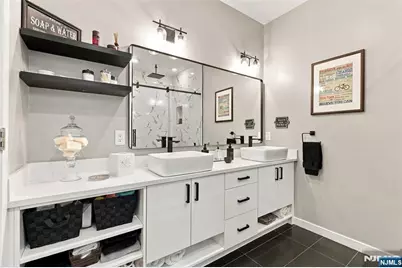 209 Wayne Avenue A #A, Cliffside Park, NJ 07010 - Photo 29