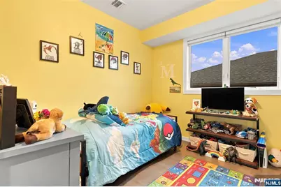 209 Wayne Avenue A #A, Cliffside Park, NJ 07010 - Photo 19